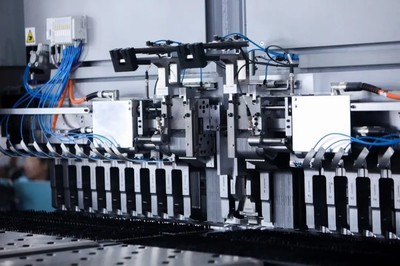 绍兴市及嵊州市政府百人团调研金帝“未来工厂”试点项目，点赞行业标杆